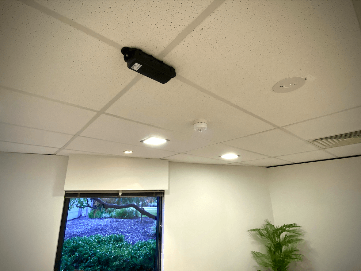Wi-Fi Beacon for Indoor Tracking: Accuracy with Private Lookups