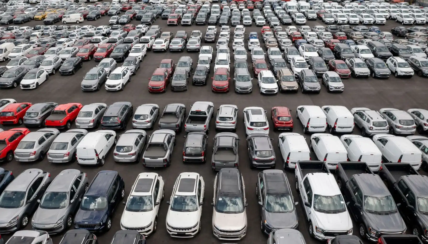 Comparing GPS Asset Tracking Hardware for Rental Fleets